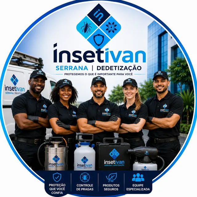 Técnico da Insetivan realizando dedetização profissional